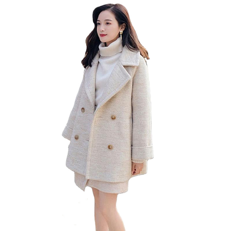 Cozy Wool Two-Piece with Modern Silhouette