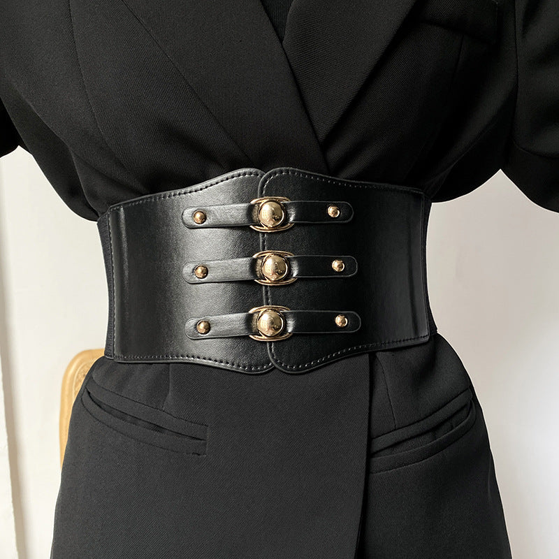 Serré Elegance Belt with Golden Accents