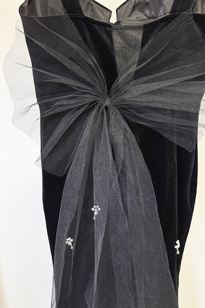 Black Velvet Star-Embellished Mermaid Gown