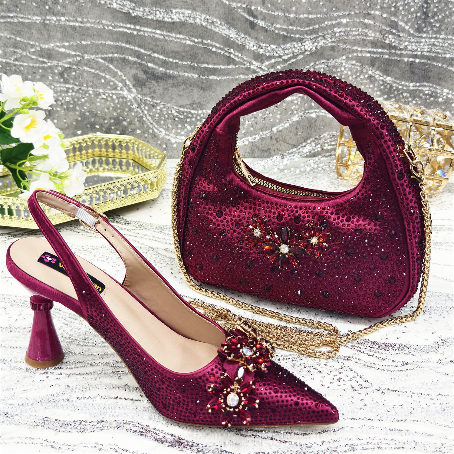 Diamond Pointed-Toe Sandal & Handbag Set — fabric and detail