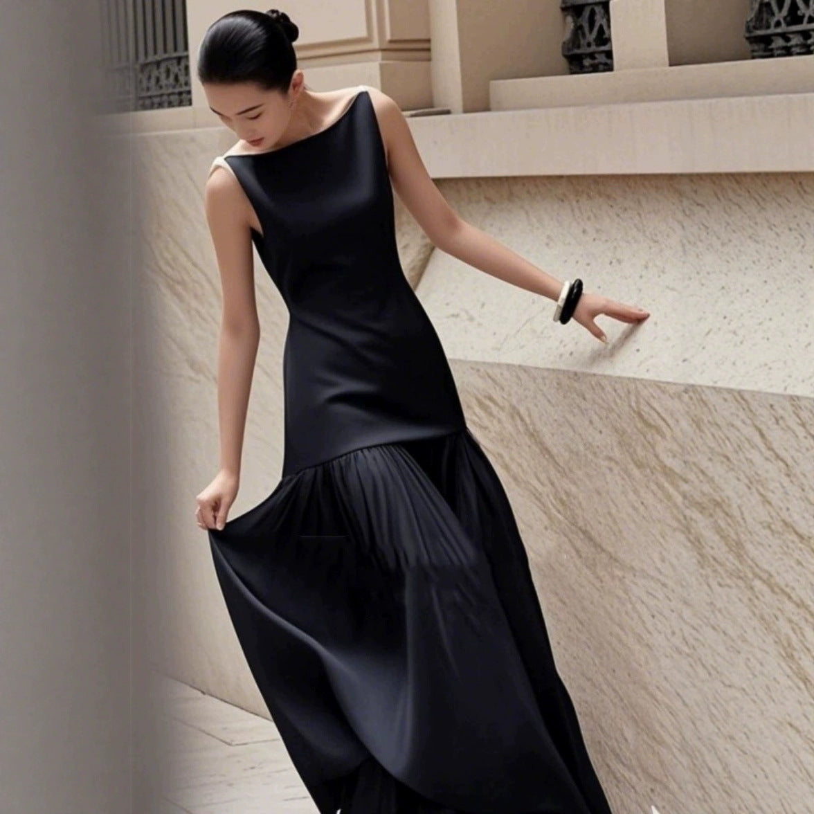 Dress high-end light luxury women's 2026 new niche resort French fragrance black sleeveless patchwork dress — full length