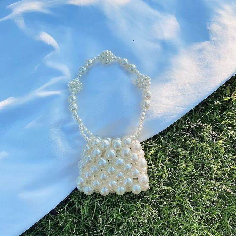 Pearl Italian-Inspired Mini Coin Purse — trim detail