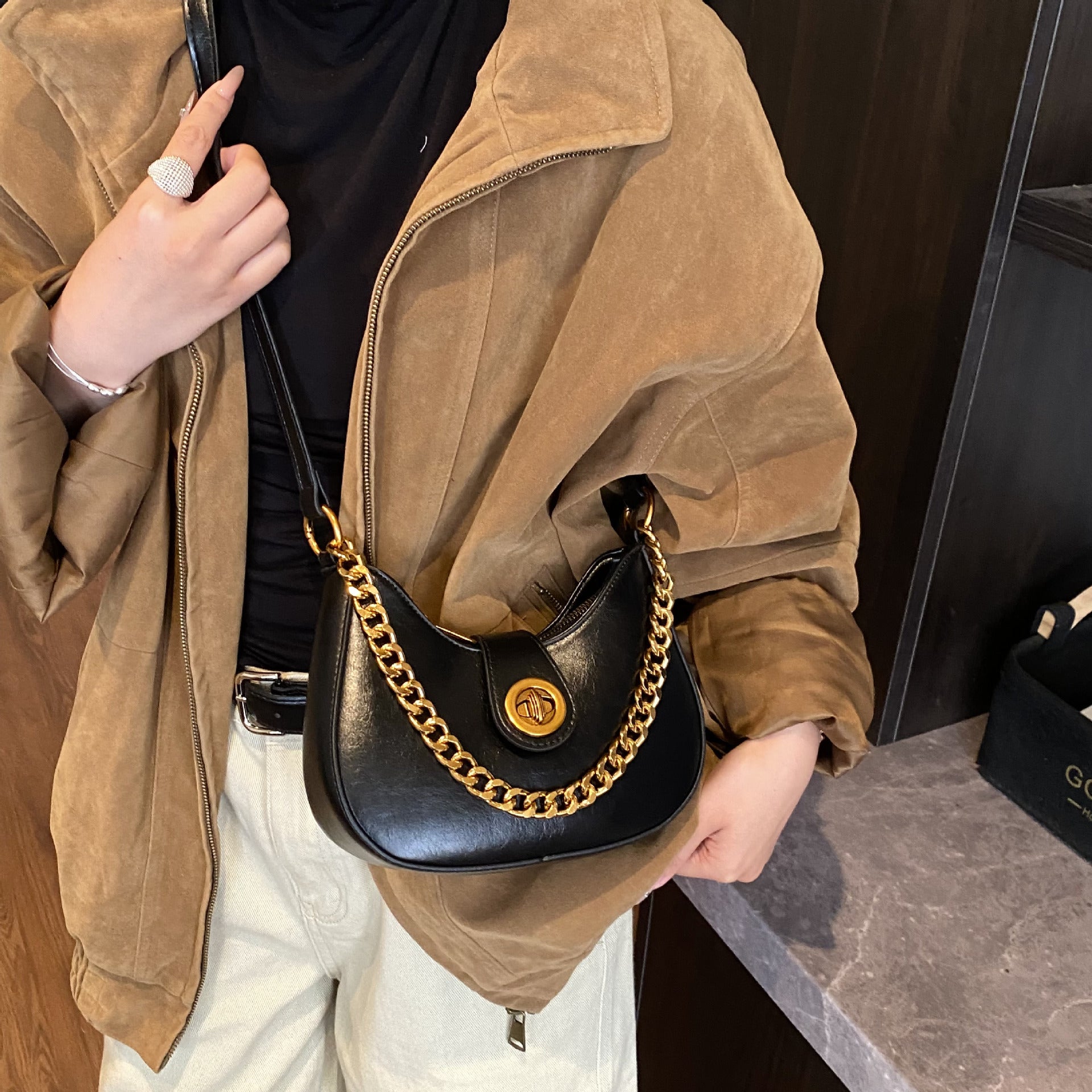 Retro Italian-Inspired Crescent Crossbody Bag — fabric and detail