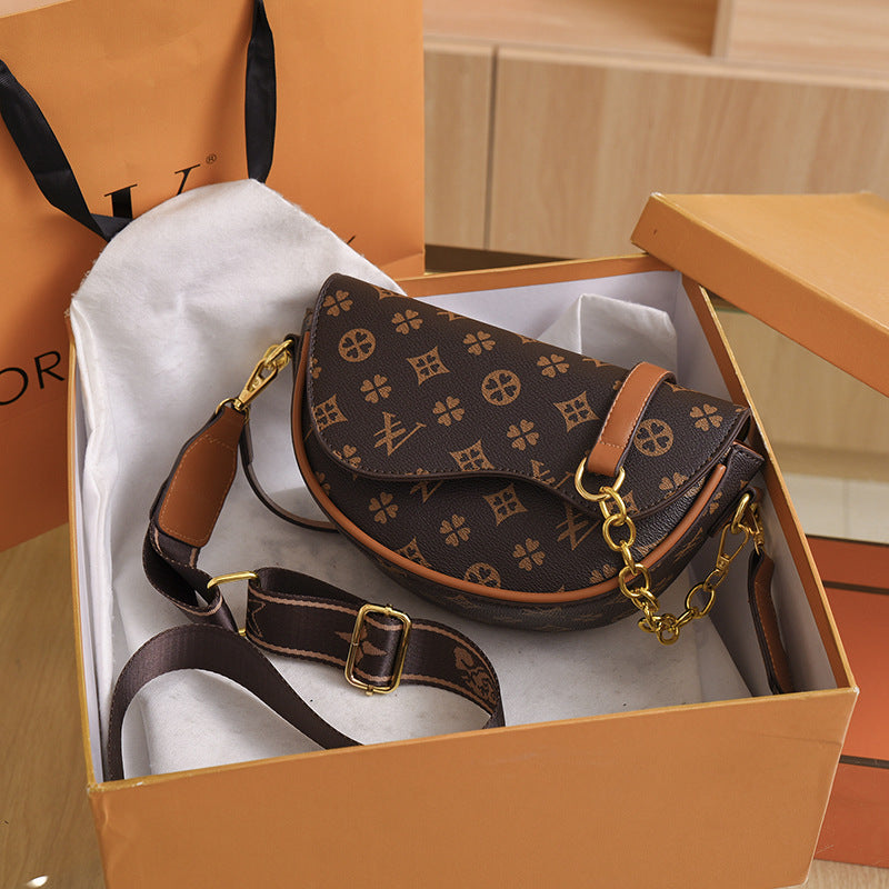 Versatile Italian-Inspired Saddle Crossbody Bag — fabric and detail